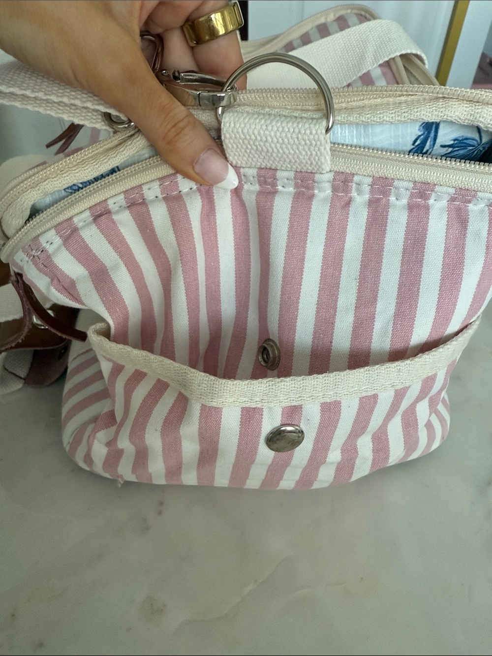 business & pleasure Striped Pink Canvas cooler Bag - Picture 6 of 6